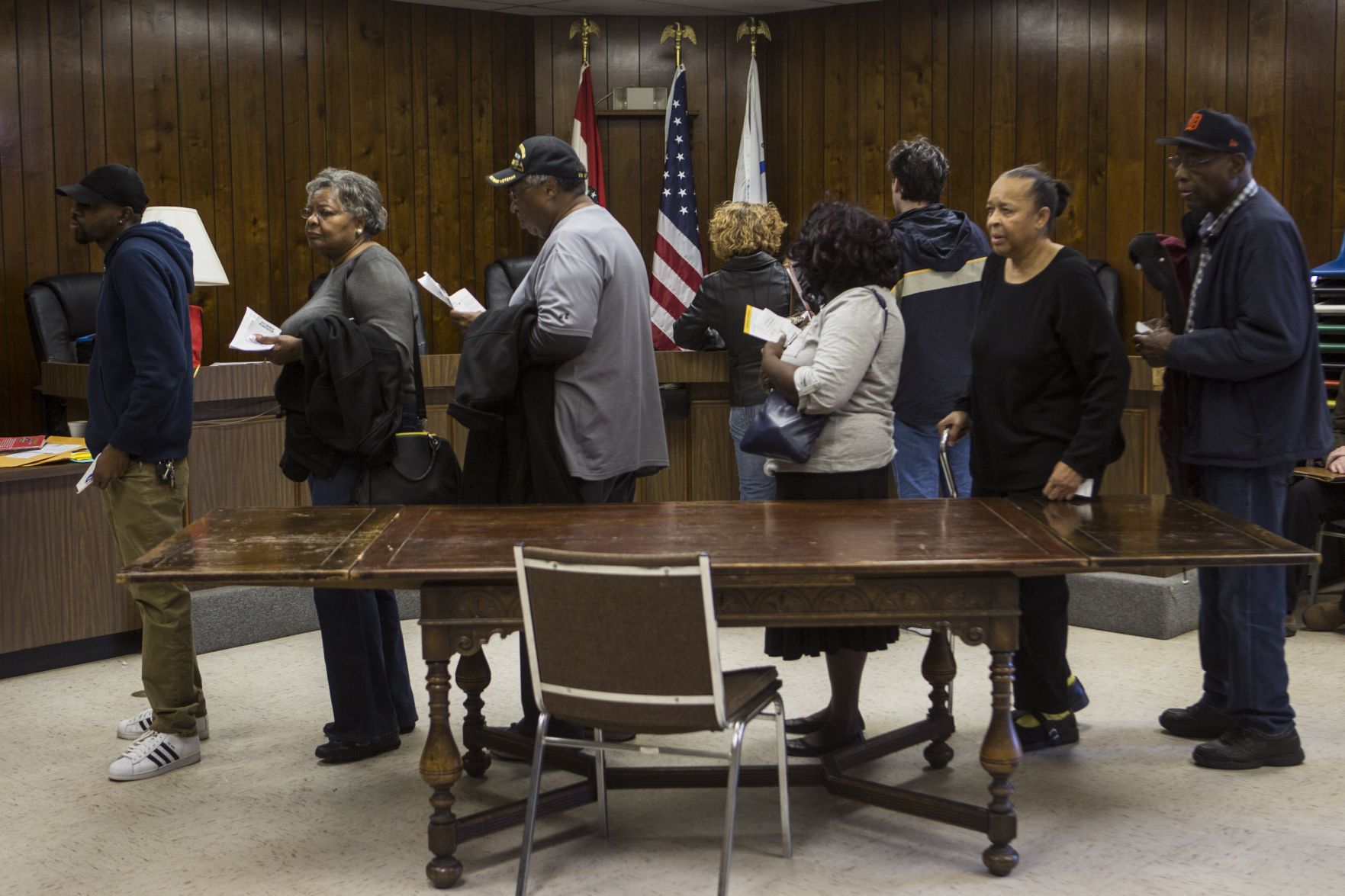 Midterm election voting